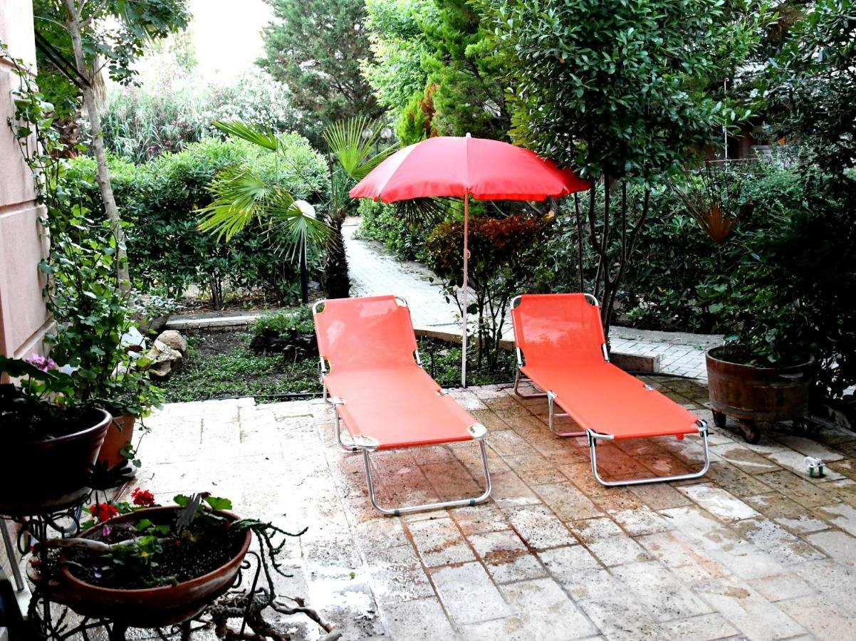 Studio On The Beach With Private Garden Agia Triada  Exterior foto